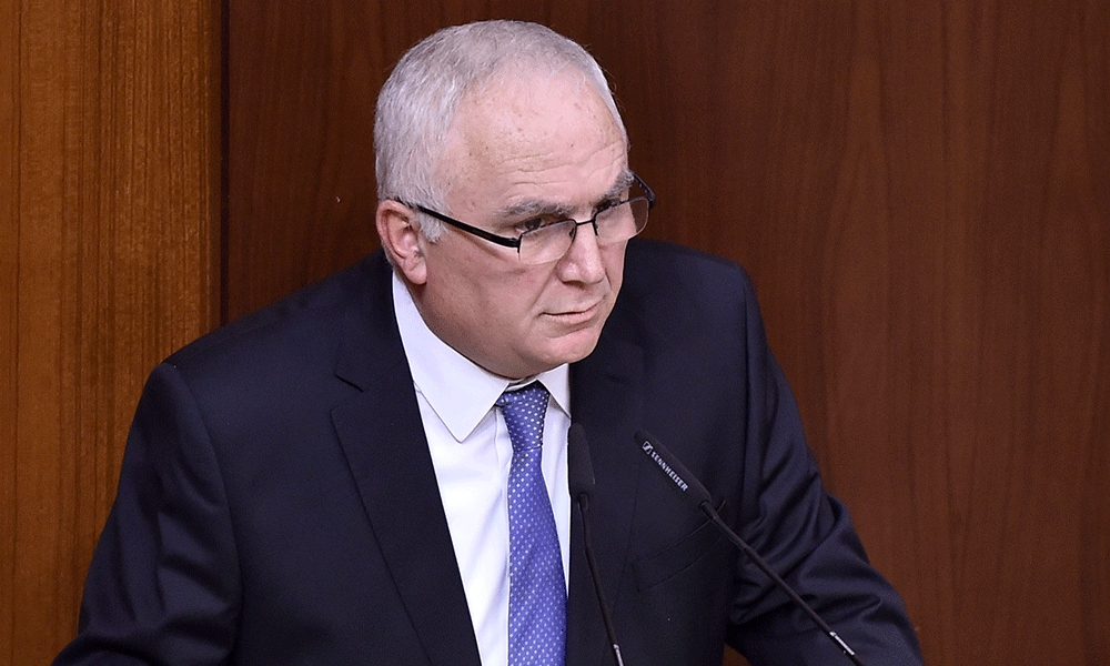 ضاهر: لجلب الاستثمارات يجب حصر السلاح