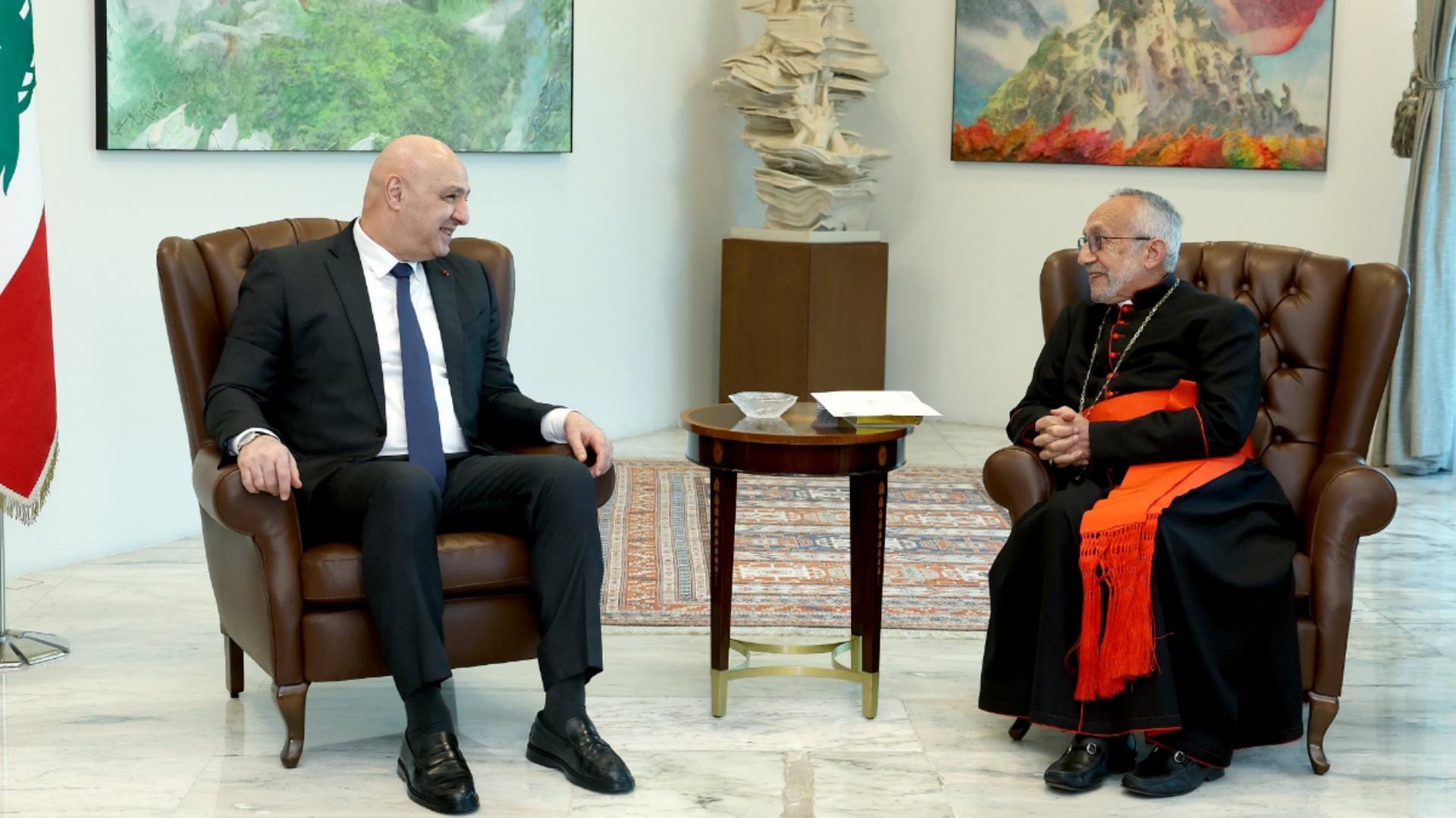 لقاء بين الرئيس عون وميناسيان... وهذا ما بُحث