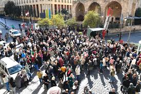 الموازنة «تمخر» عباب التلاطم الكلامي والإشتباك الصدامي قبل وصول وفد الصندوق
كتل «الثنائي» والديمقراطي أبرز المؤيدين.. وعون التقى رئيس الأركان الأردني وترحيب أميركي بالدعم القطري