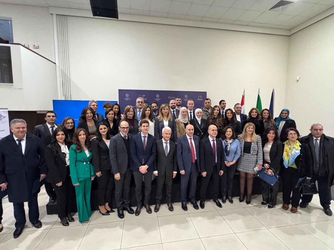 إيطاليا تختتم الدورة الثانية لبرنامج الشهادة الدولية في المشتريات العامة الاستراتيجية دعمًا للإصلاح والحوكمة في لبنان