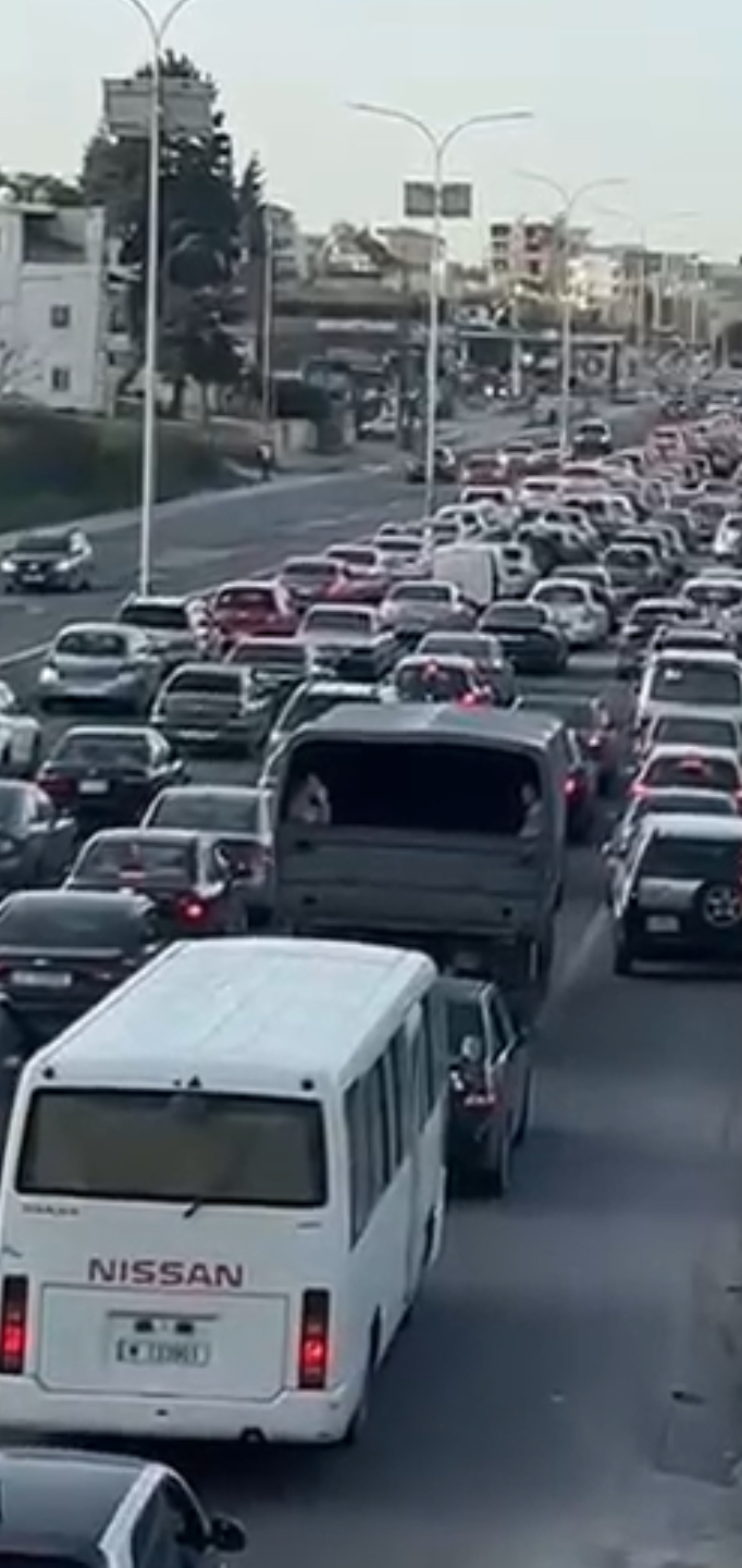 زحمة سير خانقة على أوتوستراد البوار – المعاملتين …ما السبب؟