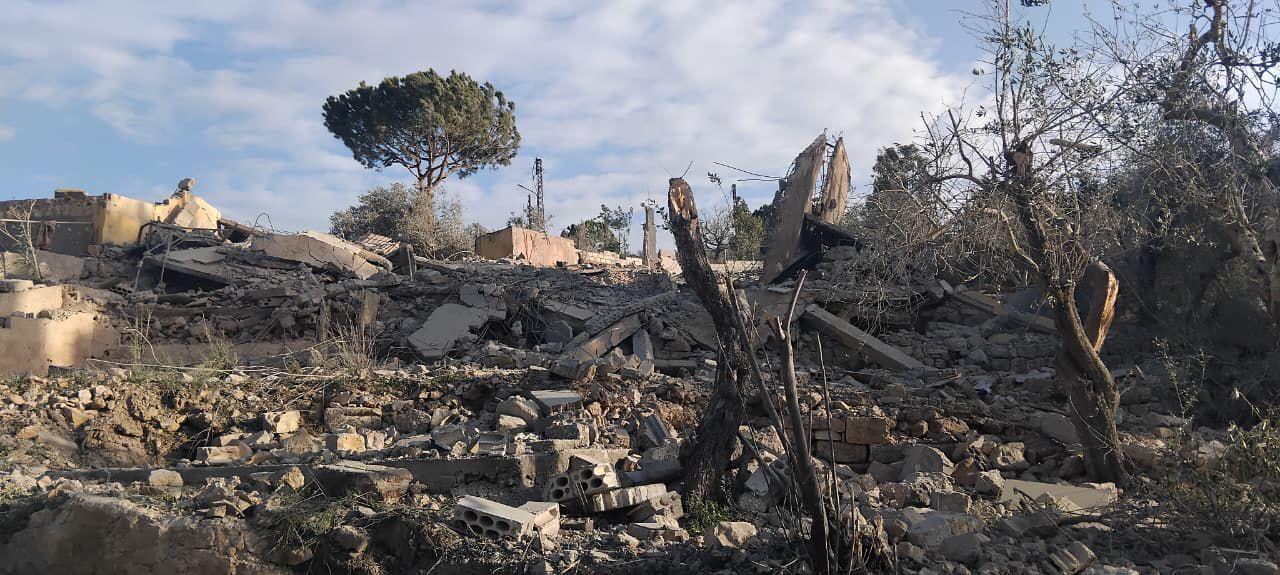 العدو ينسف منزل في بلدة العديسة