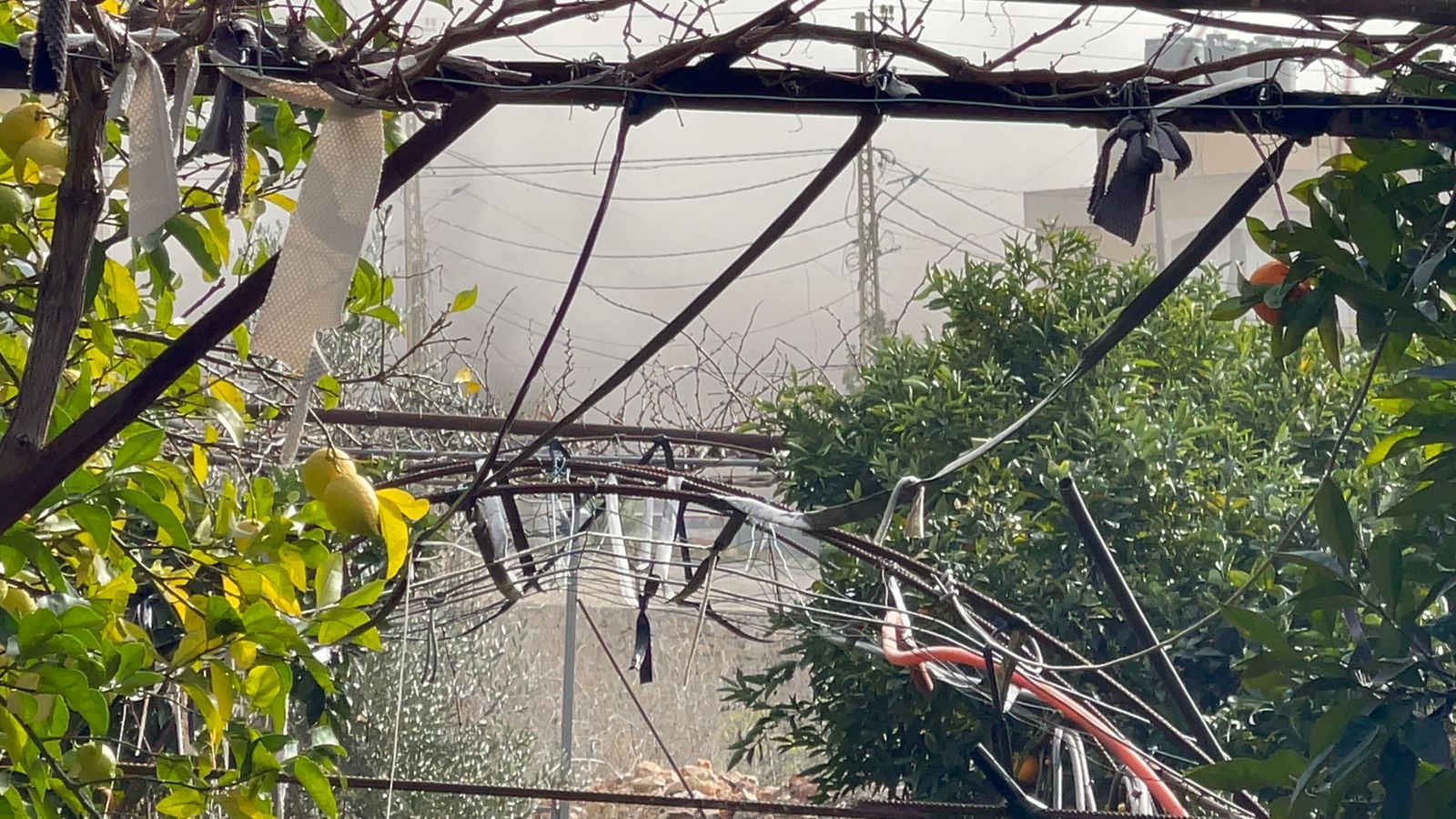 الطيران الحربي الإسرائيلي يستهدف بلدة كفرتبنيت