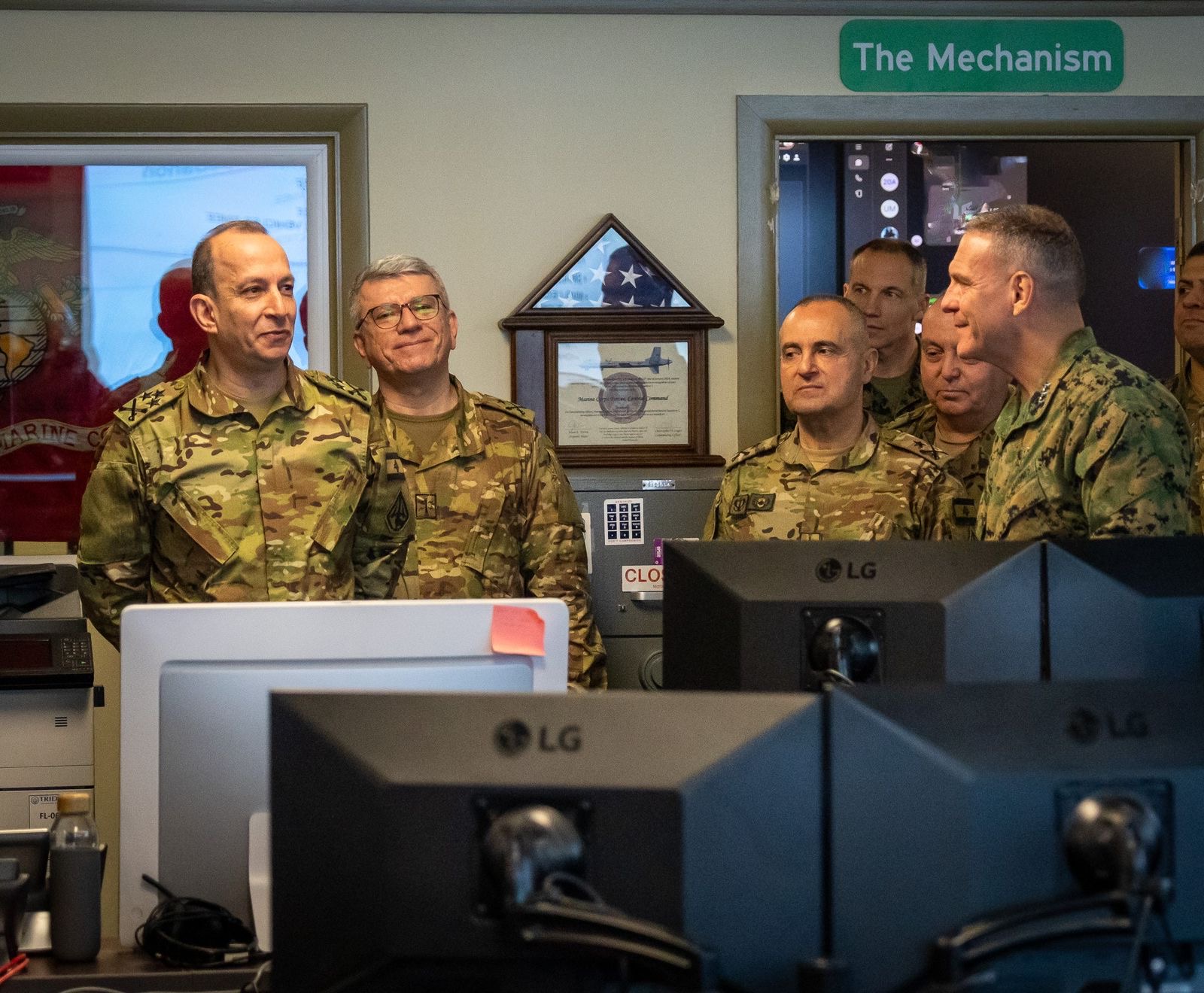 هذه بعض أوراق هيكل الى واشنطن...فهل هي رابحة!؟