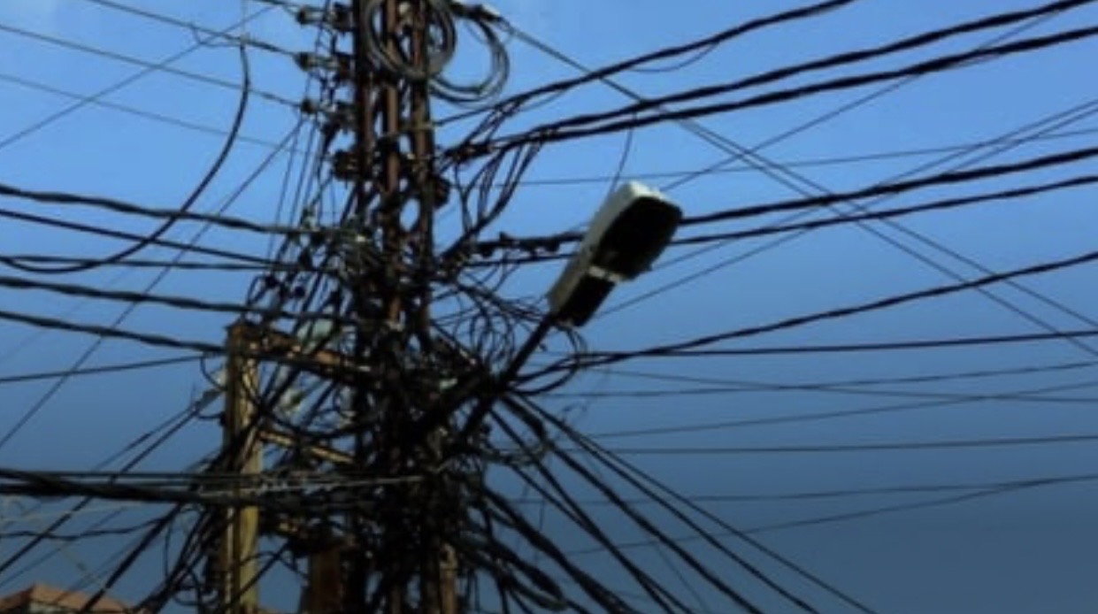 295 محضر ضبط... كهرباء لبنان تستكمل حملة نزع التعديات