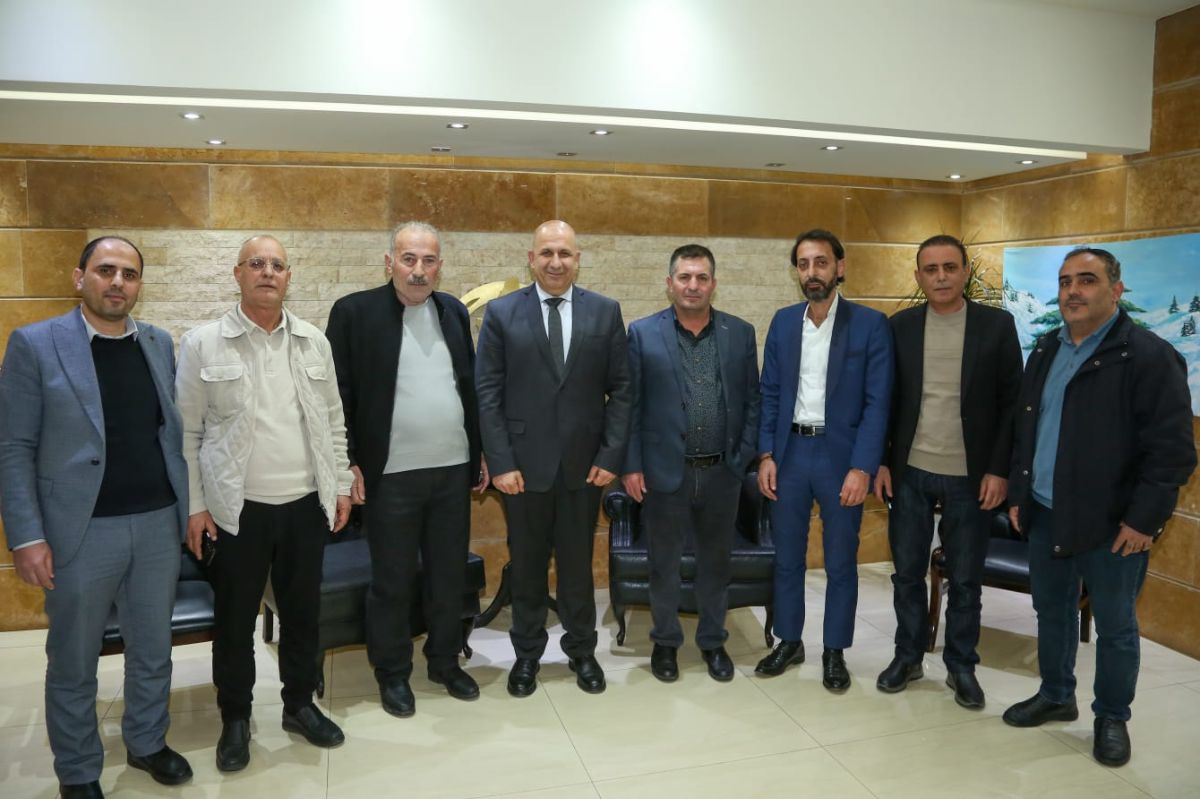 خريش التقى وفدين من 