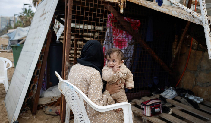 نازحون يشكون من ارتفاع تكلفة الإنترنت... القرم: ندرس توفيره مجّاناً