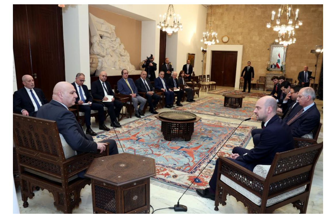 هيكل عاد من واشنطن بـ 300 مليون دولار<br />
بارو: يجب الانتقال إلى حصر السلاح شمال الليطاني