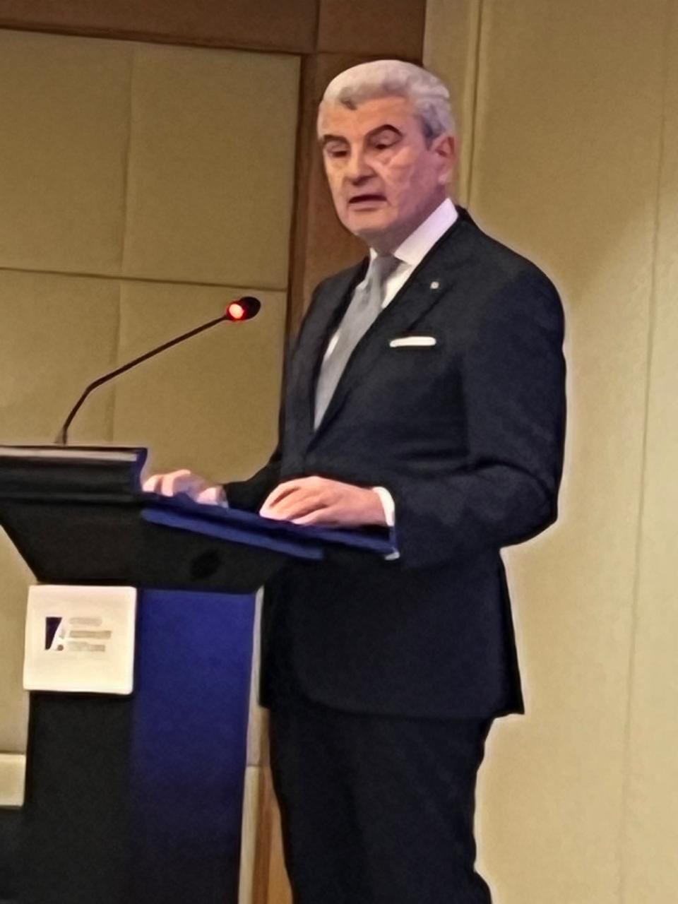 عيسى الخوري: