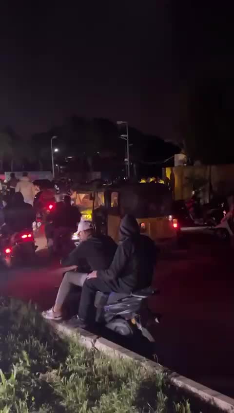 احتجاجات في طرابلس لمطالبة فتح فندق الكواليتي لإيواء العائلات المتضررة