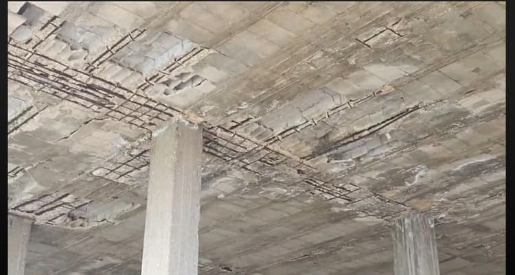 بلدية القلمون تطلب إخلاء مبنى بالنورث