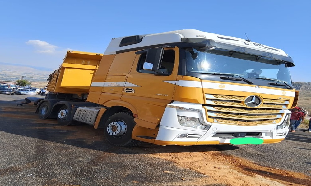 النقل البري يرفض تداعيات القرار السوري على الشاحنات اللبنانية