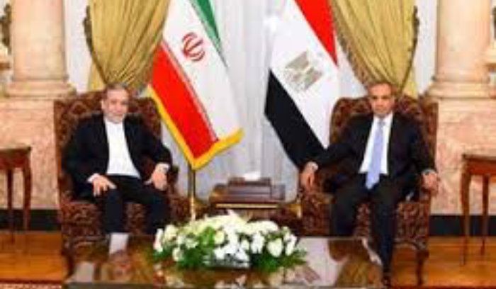 وزير خارجية مصر لنظيره الإيراني :لوقف اطلاق النار  وانتخاب رئيس للبنان دون أي إملاءات ⁧‫