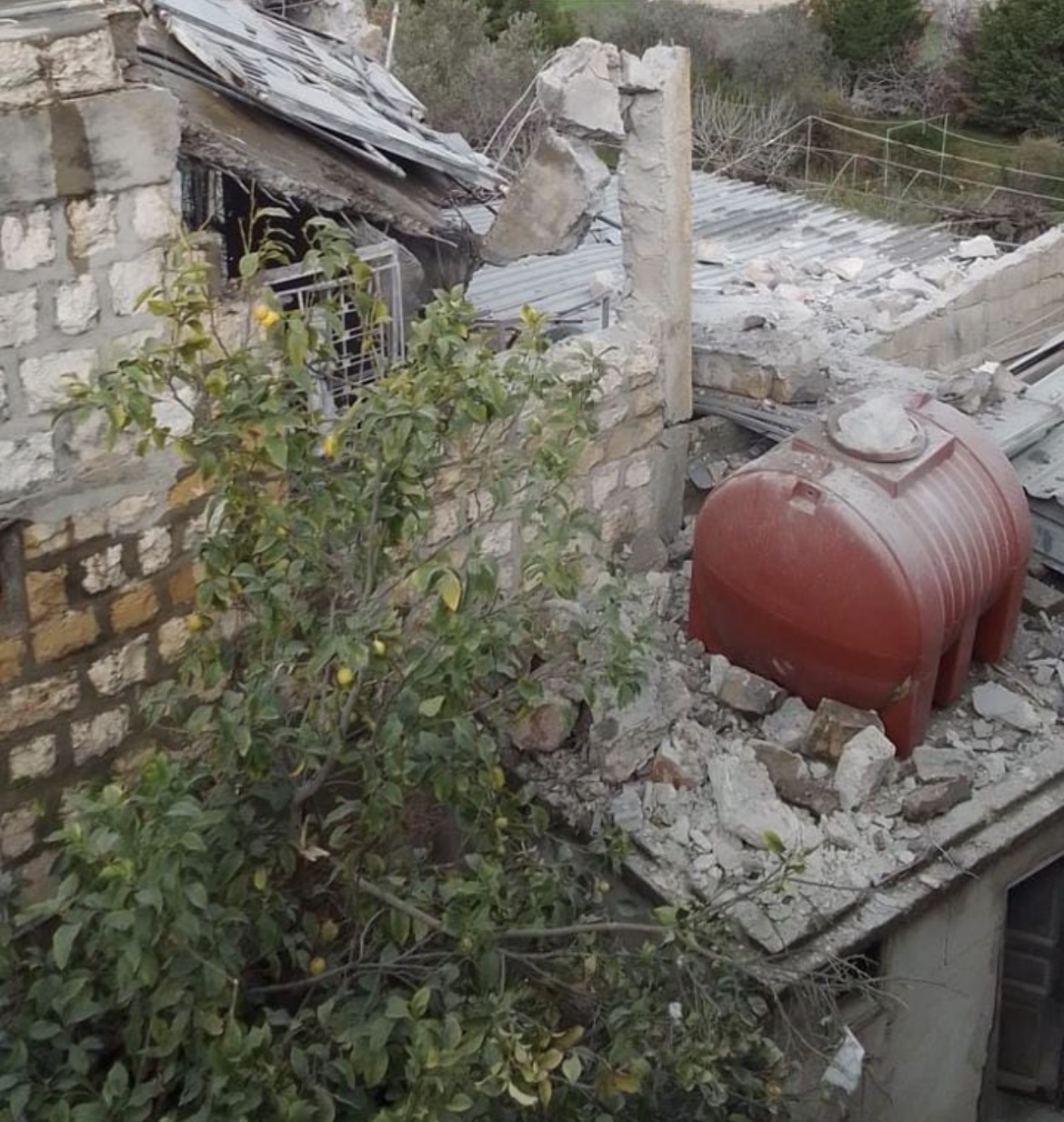 قصف اسرائيلي على الحارة المسيحية في يارون