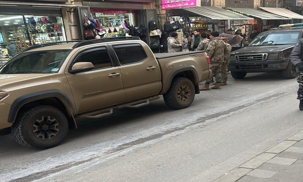 الجمارك تدهم محلاً في سوق بعلبك وتصادر بضائع مهرّبة