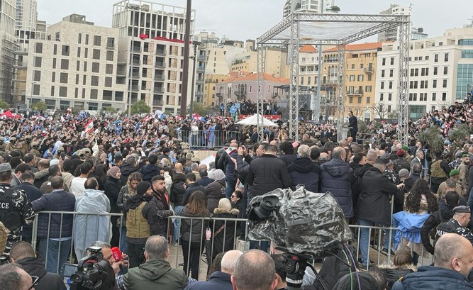 تيار المستقبل يحيي الذكرى الـ 21 لاغتيال الحريري<br />
بري أول المرشحين للانتخابات النيابية ومصادر: تأكيد على أنها في موعدها ولا تأجيل لها لا تقنياً ولا عملياً