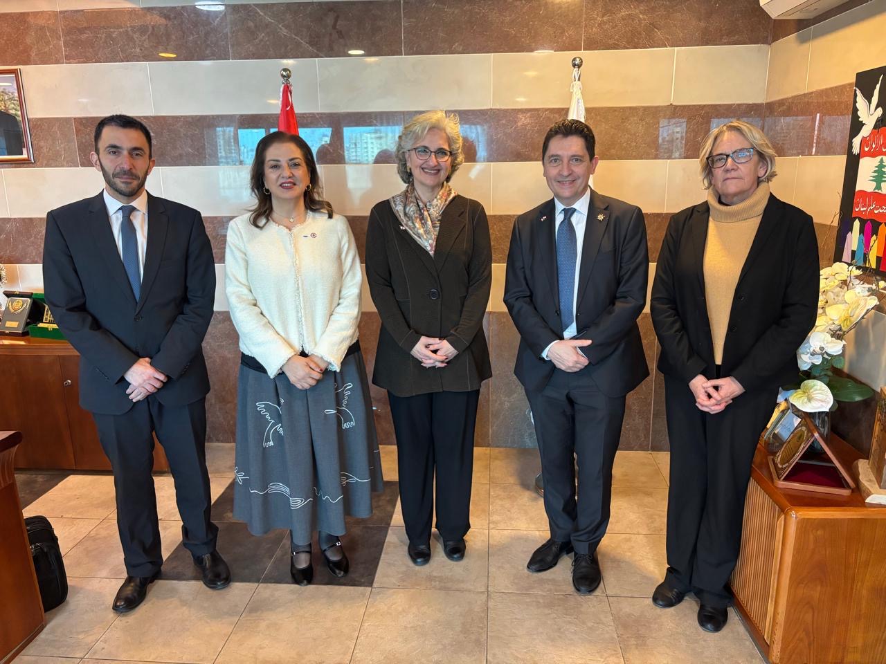 وزيرة التربية تبحث مع السيناتور  كاديك تعزيز التعاون التربوي وإطلاق شراكات بين المدارس الفرنكوفونية