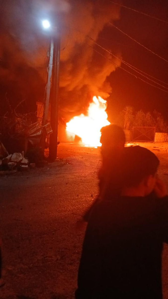 غارة من مسيّرة تستهدف سيارة في بلدة طلوسة جنوبي لبنان