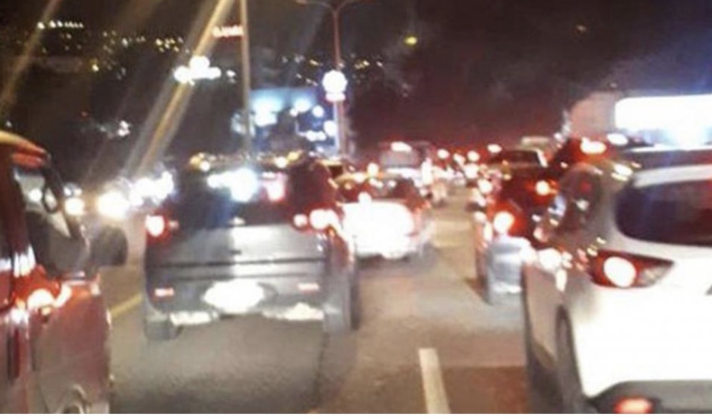 فطع اوتوستراد احتجاجاً!؟