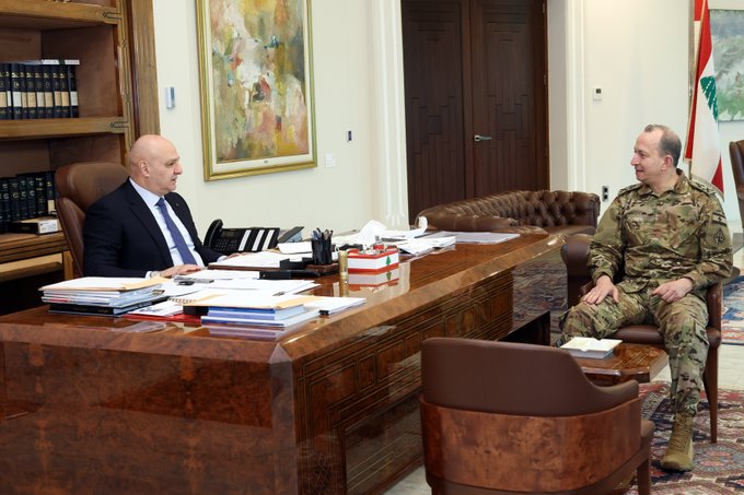 الرئيس  عون اطّلع من قائد الجيش على نتائج زيارته