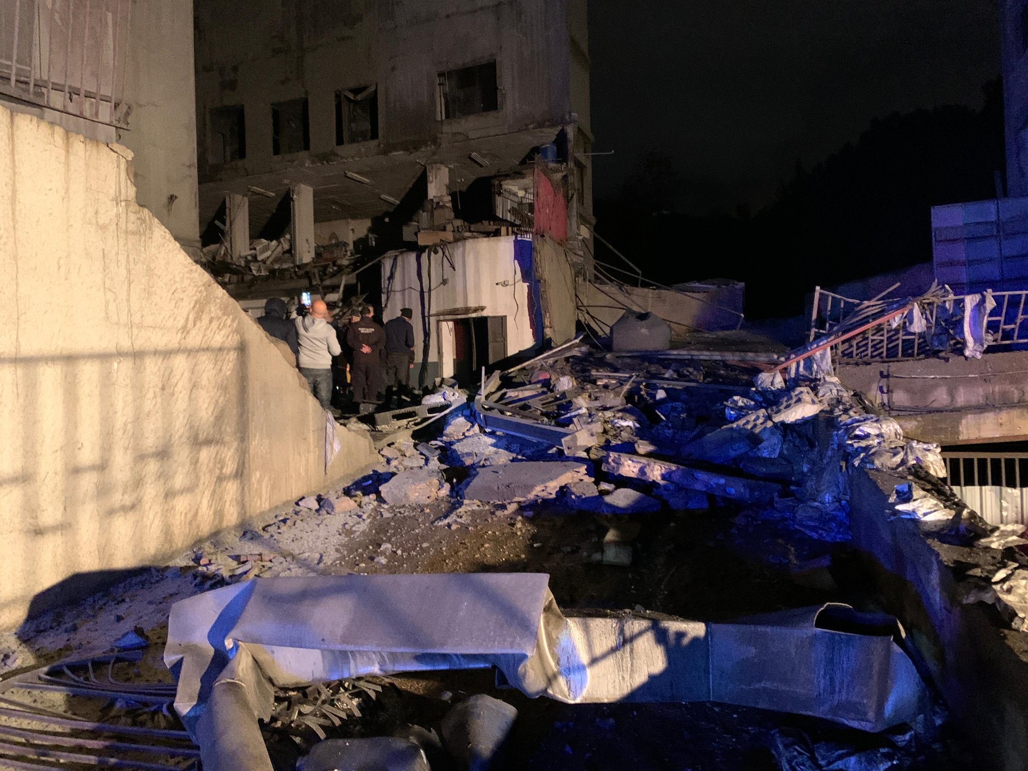 انفجار يهزّ أحد معامل الفنار