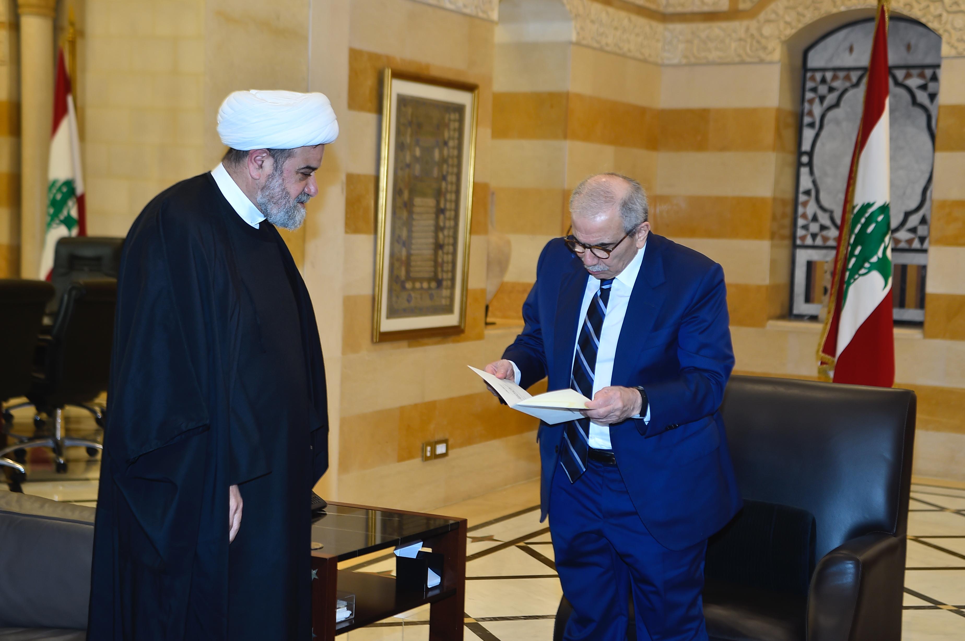 سلام استقبل سفير اليبان لدى لبنان و وفد من المجلس الإسلامي الشيعي