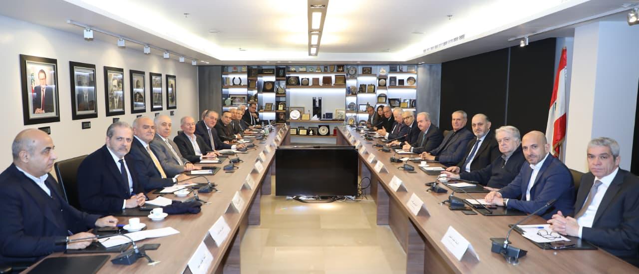 الهيئات الإقتصادية تبحث مع وزيري المال والإقتصاد على موضوع الضرائب الجديدة ومشروع قانون الفجوة المالية وملفات إقتصادية وإجتماعية