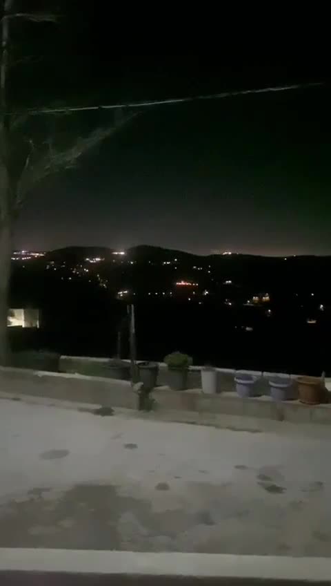 العدو الإسرائيلي يواصل قصف بلدة يارون