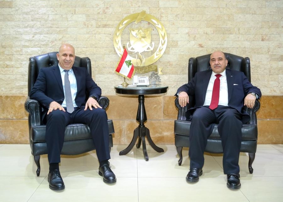 لقاء بين الدفاع المدني والسفير الأردني لتطوير التعاون المشترك