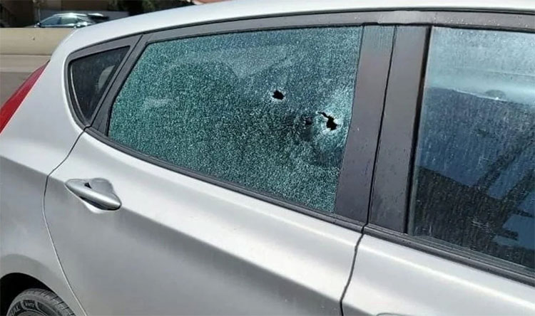 مطاردة في عجلتون وإصابة سيارة بإطلاق نار