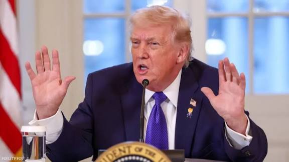 ترامب يوقع أمراً تنفيذياً بفرض تعرفة جمركية 10% على كل الدول بعد قرار المحكمة العليا