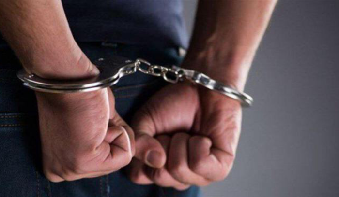 توقيف مطلوب بجرائم سرقة في الحمرا
