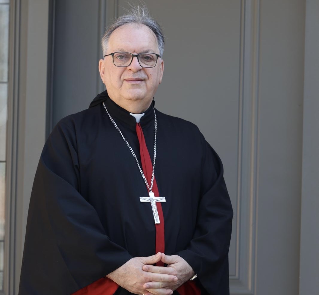 المطران تابت يهنئ الكنيسة الكاثوليكية بإعلان الأب بشاره أبو مراد طوباويًا