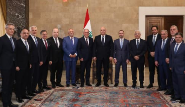 عون التقى وفداً من جمعية شركات الضمان: لحلول عادلة