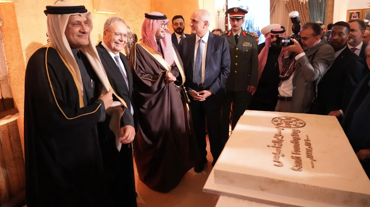 بخاري يحتفل بيوم التأسيس: السعوديةَ ستبقى سندًا لأمتِها العربية، وحاضنةً لإرادةِ السلام، وداعمةً لكلِّ ما يحفظُ الكرامةَ الإنسانية