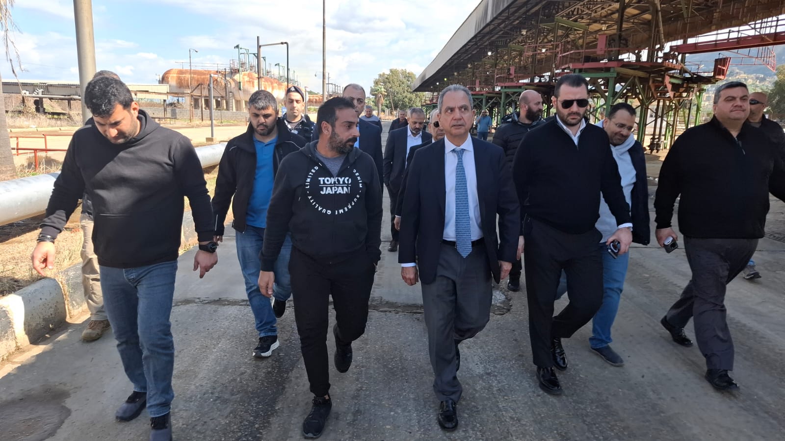 الصدي تفقد منشآت النفظ في البداوي