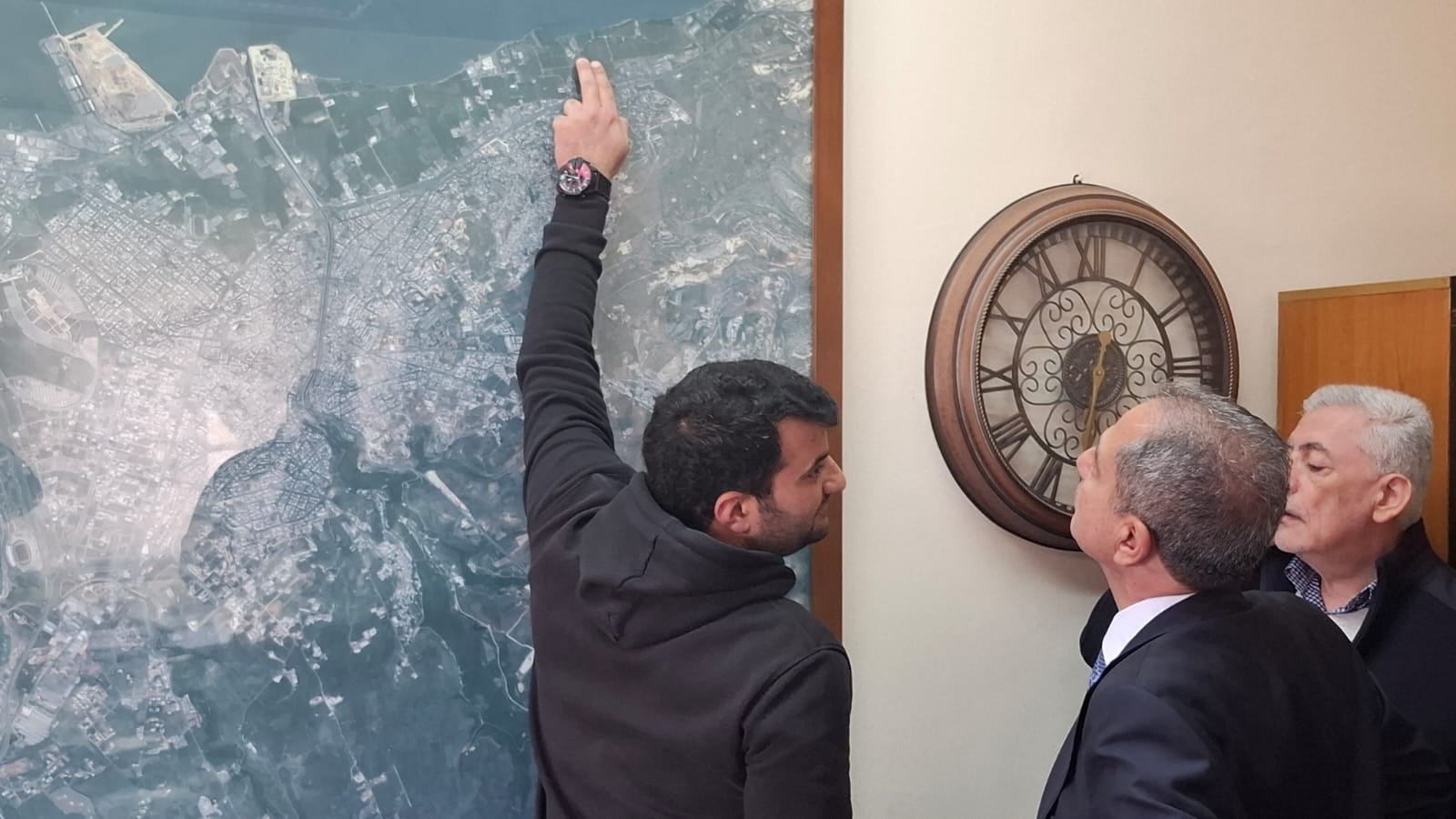 الصدي تفقد منشآت النفظ في البداوي