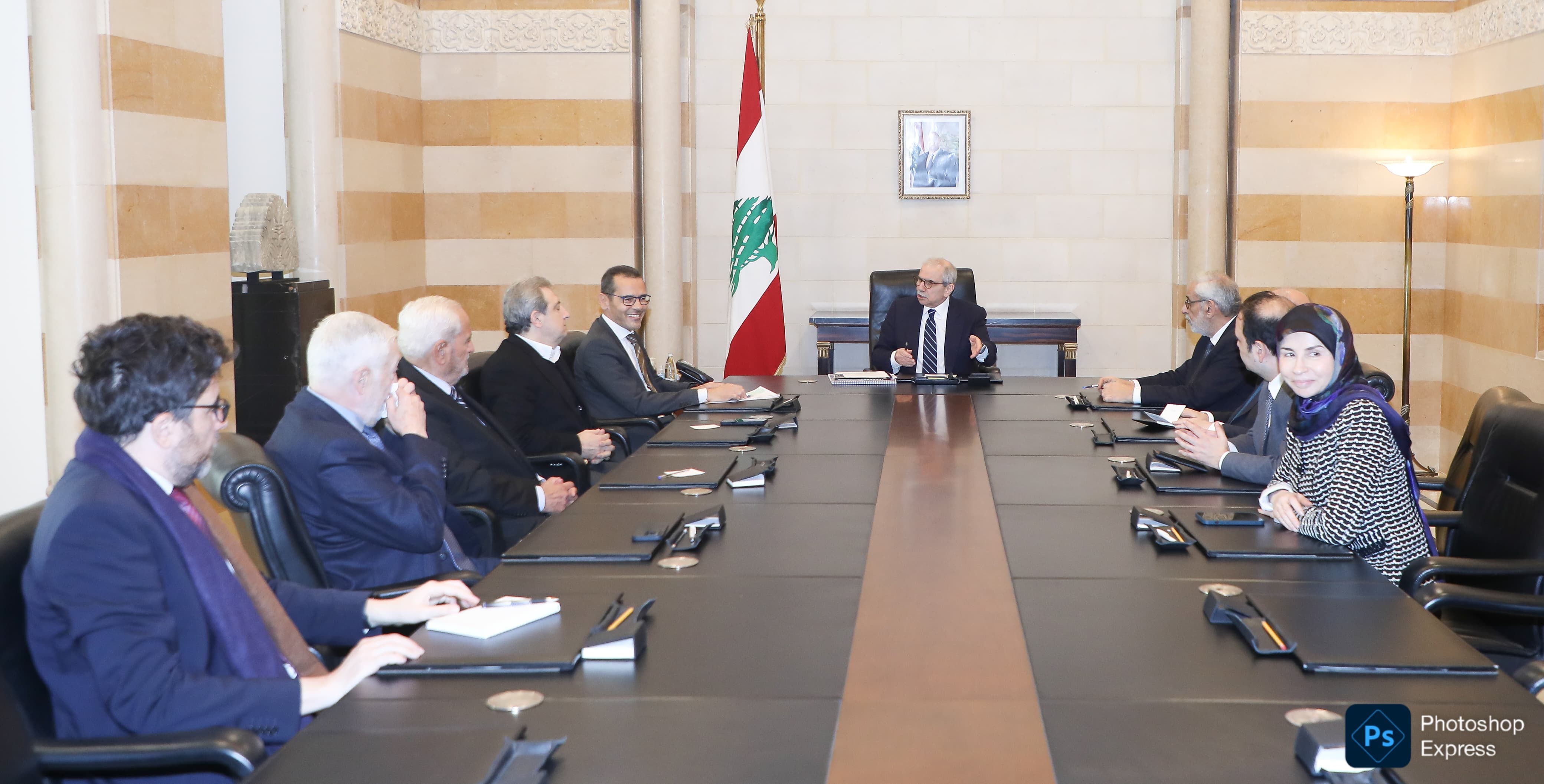 اجتماع مالي عمالي نقابي في السرايا بحث في أوضاع قطاع النقل