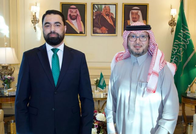 السفير بخاري عرض للاوضاع  مع القائم بالأعمال السوري