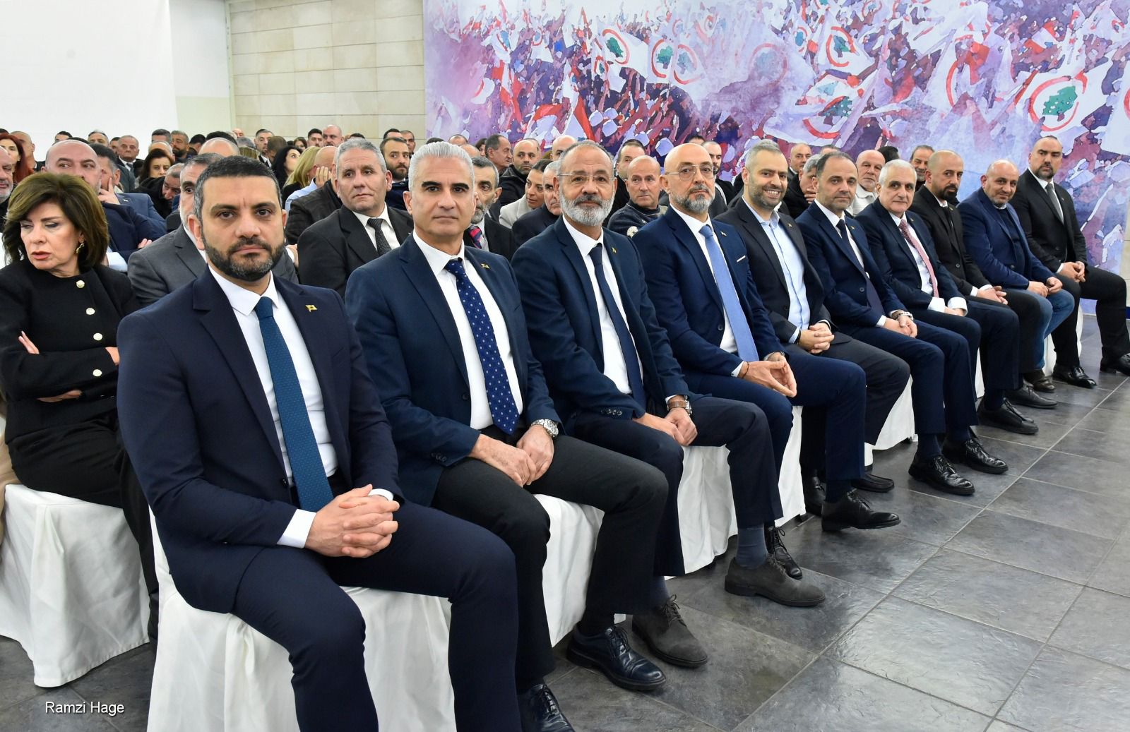 سمير جعجع للمنتسبين الجدد: أنتم تنضمون إلى مسيرة تاريخية لا إلى حزب عادي