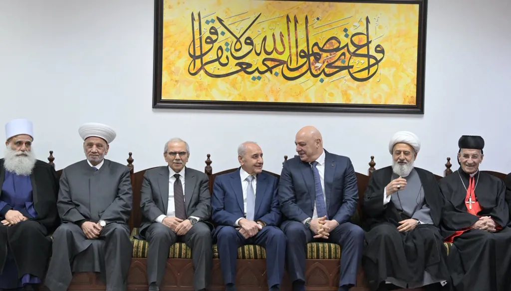 الترشيحات إلى ارتفاع… ومصير الانتخابات متأرجح