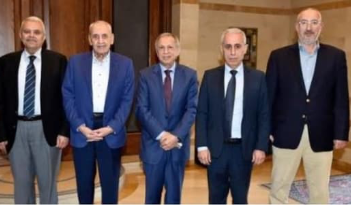 بري بحث مع زواره في المستجدات