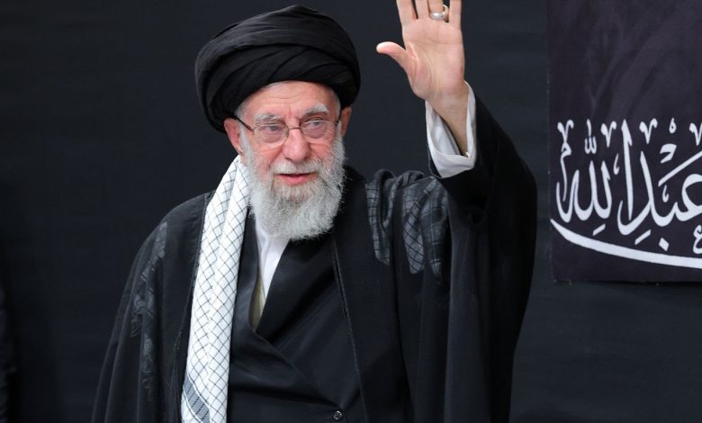 بري نعى خامنئي :إمام وقائد مجاهد صادق قضى نحبه شهيداً