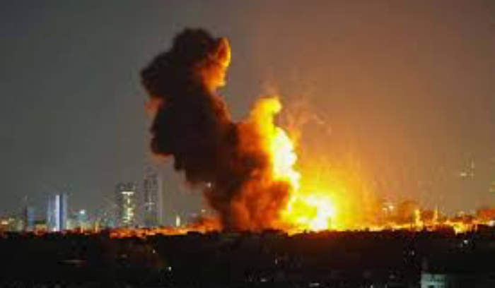 هاشم صفي الدين شهيداً والمقاومون في الجنوب يرسمون مصير المنطقة<br />
هوكشتاين غادر ولن يعود وبري قضى على طموحه بتعديل الـ 1701<br />
جنبلاط: الحرب مستمرة... مؤتمر باريس إنساني وأسئلة عن توزيع المساعدات؟