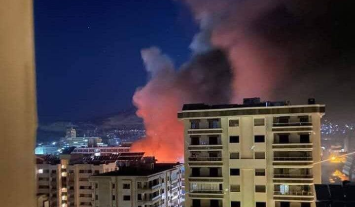 مقتل عسكري وإصابة سبعة آخرين بجروح في غارتين على حي كفر سوسة بدمشق وفي ريف حمص