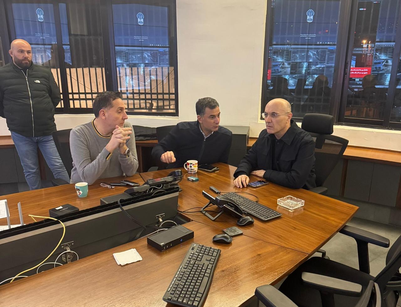 وزير الداخلية يجتمع فجراً مع مدير عام قوى الامن الداخلي…ما هي التوجيهات؟