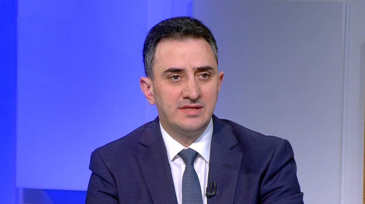 الحاج يطالب بحظر حزب الله ومحاسبة قيادته