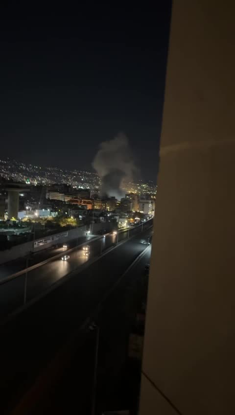 غارات جوية تستهدف مبنى قرب تلفزيون الميادين