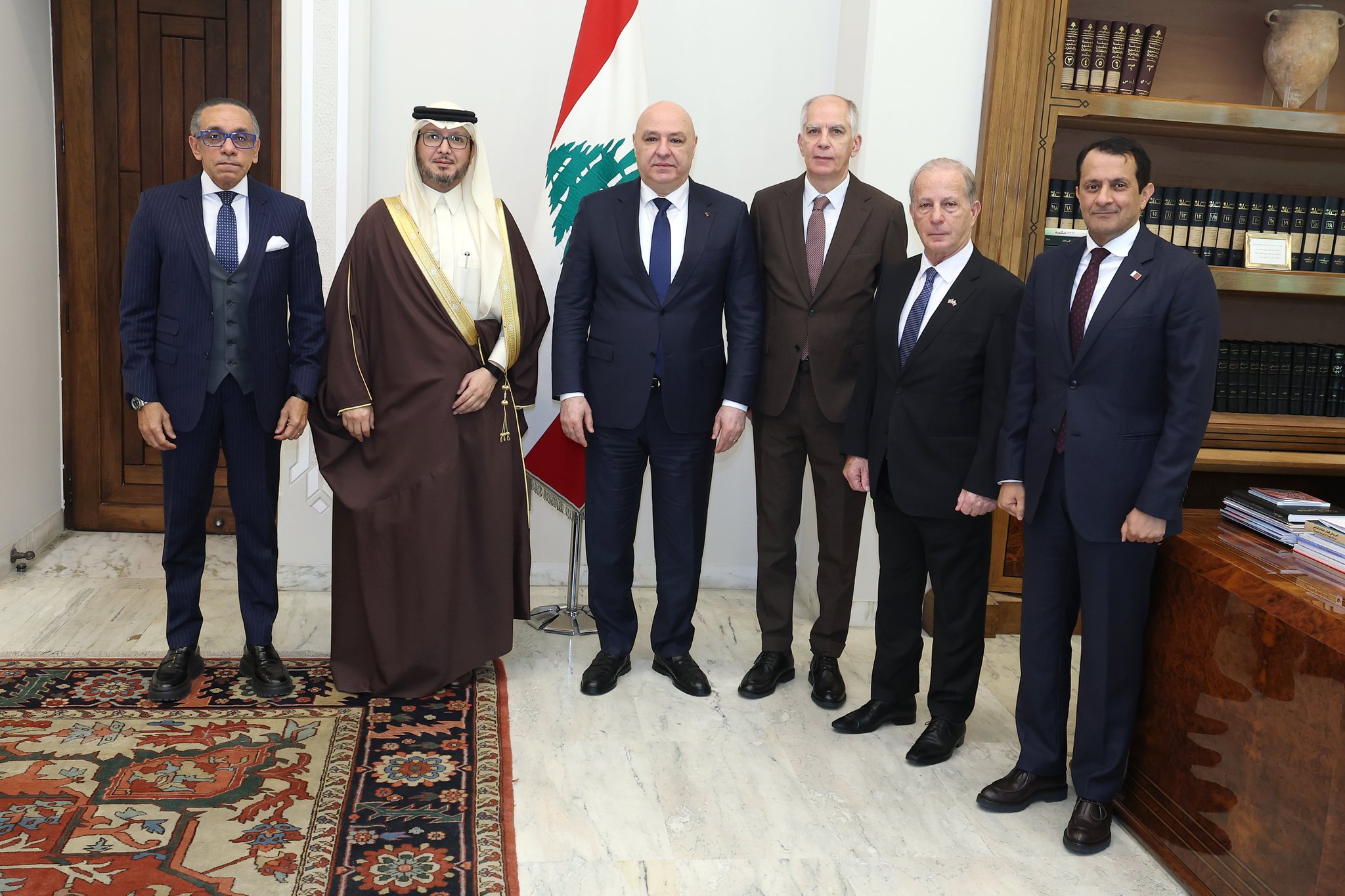 سفراء الدول الخماسية زاروا رئيس الجمهورية : نؤكد دعمنا للبنان ولجيشه ولمؤسساته في هذه المرحلة الحساسة