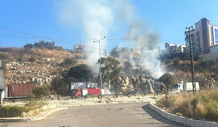 حريق كبير في مخزن ورق في جسر الباشا